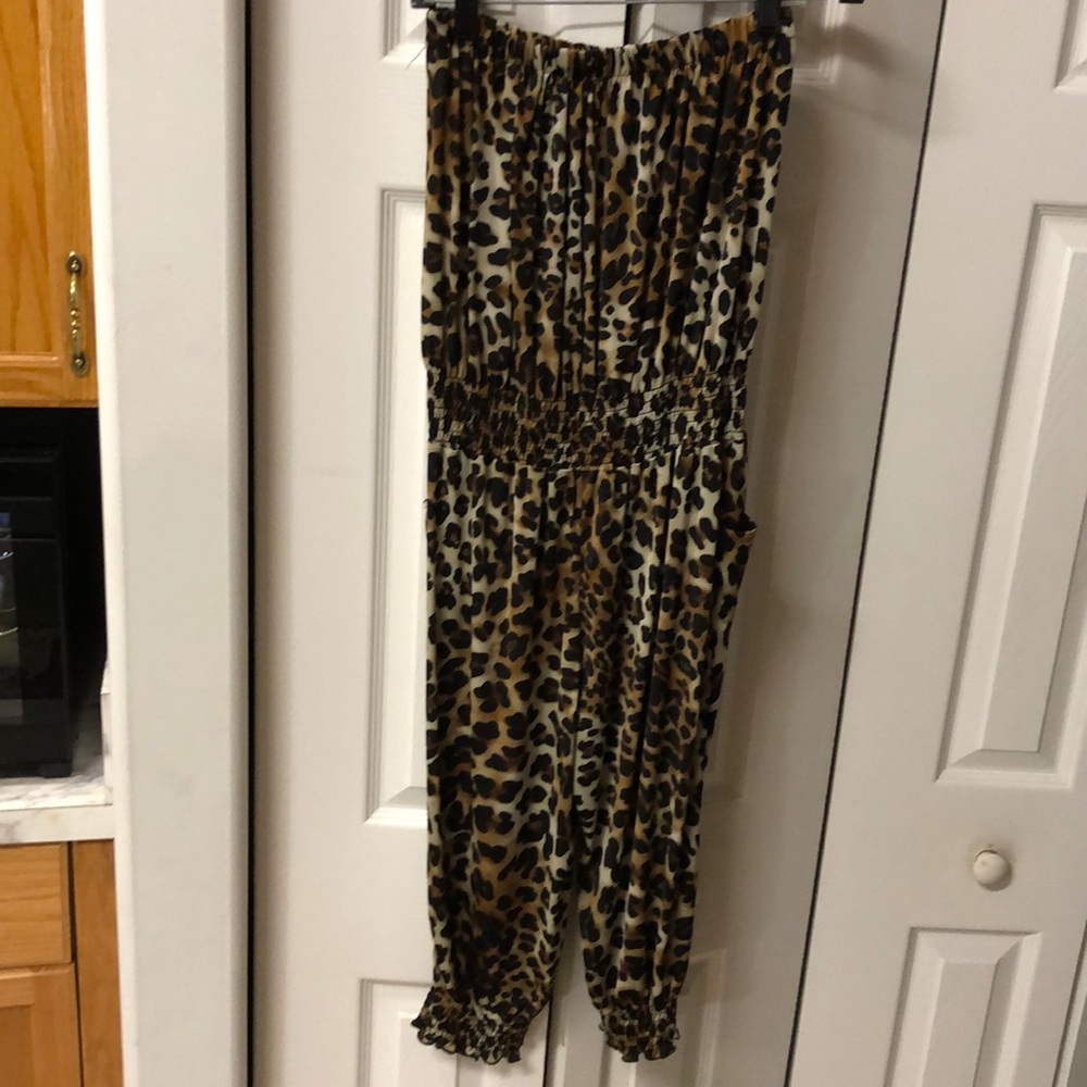 Shoulder less Romper
